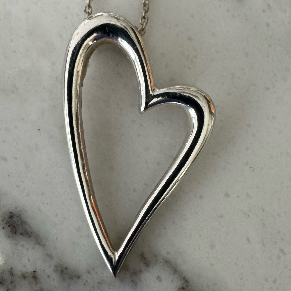 Sterling Silver(925)Heart Pendant w/Necklace/Chain